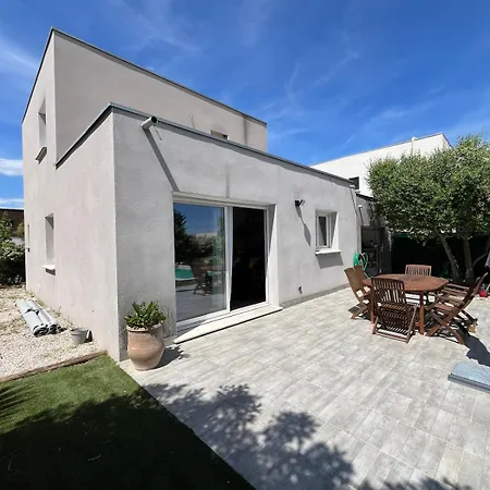 Moderne Avec Piscine - Proche Montpellier ヴィラ